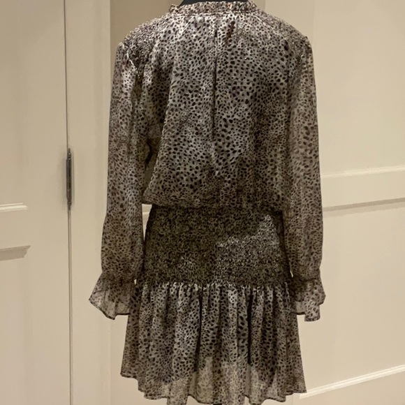 Zara leopard print sheer sleeve gathered waist dress with tied collar🧓🏼MT - Picture 6 of 9